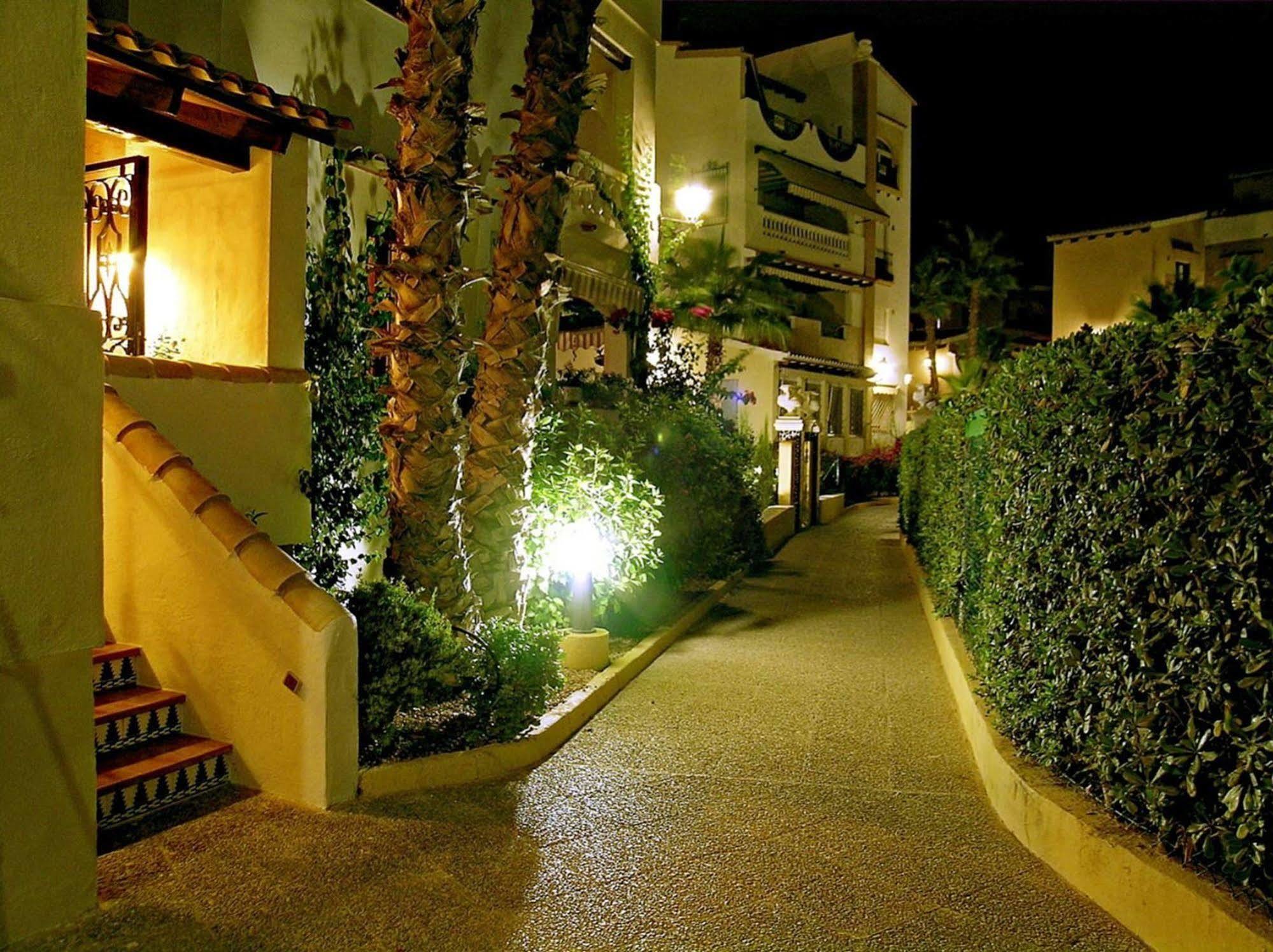 Ona Aldea Del Mar Aparthotel Torrevieja Exterior photo